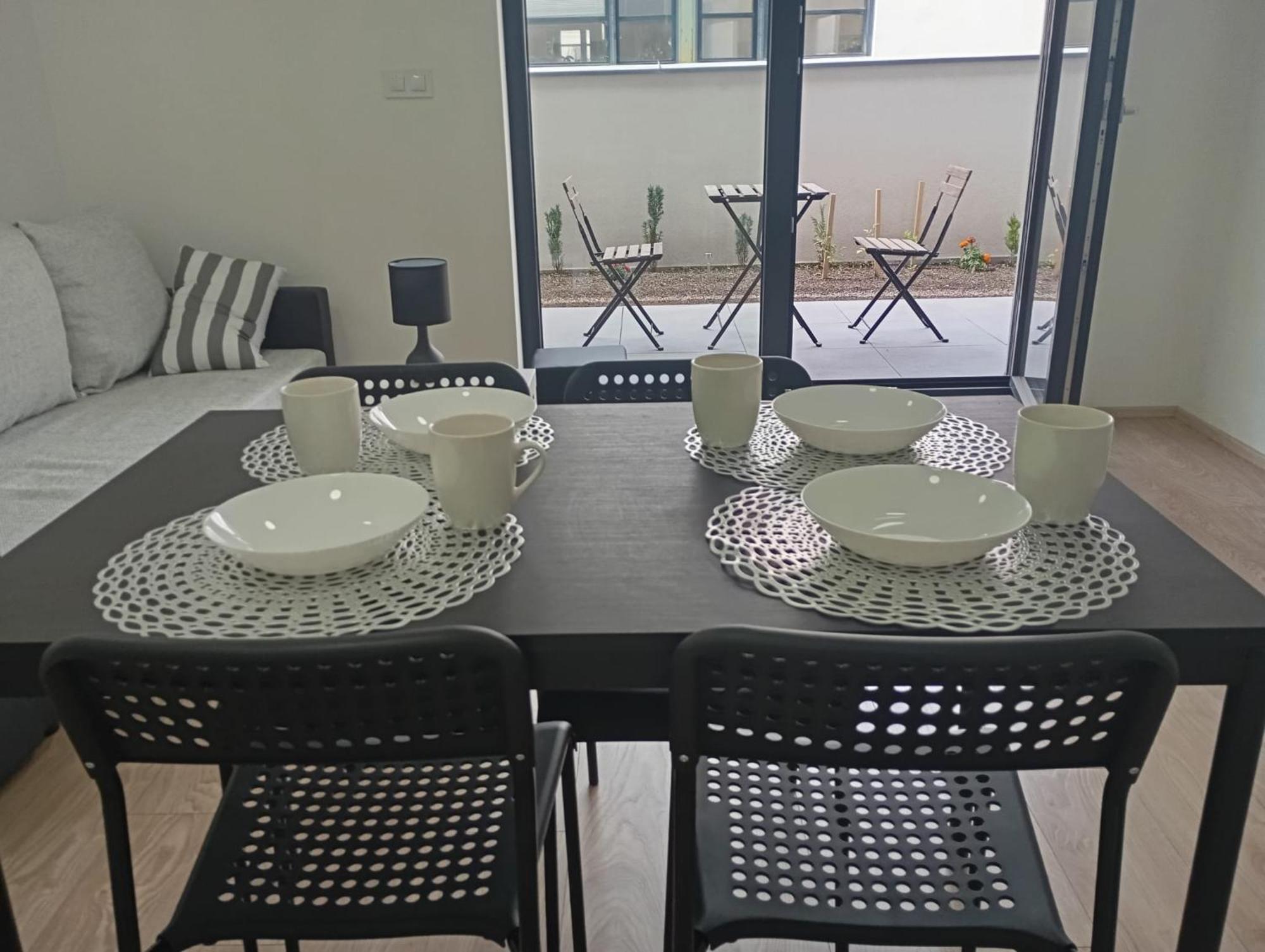 Novy Apartman S Terasou Brünn Exterior foto